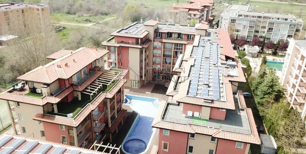Condominium in Nesebar, Burgas 12576883