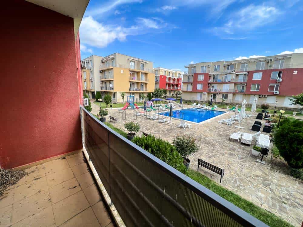 Condominium in Burgas, Burgas 12576900