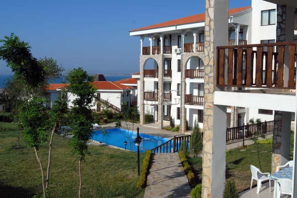 Condominium in Sveti Vlas, Burgas 12577033