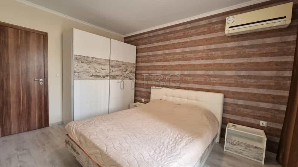 Condominium in Sveti Vlas, Burgas 12577081