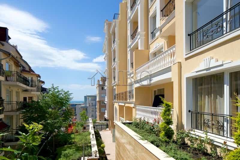 Condominium in Sveti Vlas, Burgas 12577224