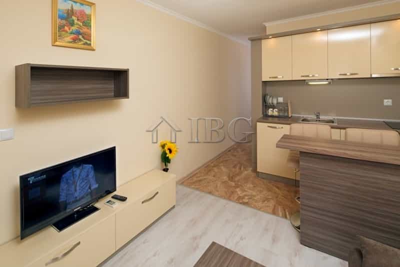 Condominium in Sveti Vlas, Burgas 12577224