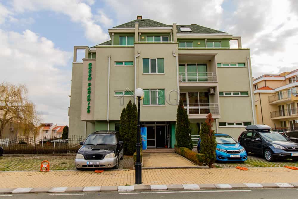 Condominium in Sveti Vlas, Burgas 12577236