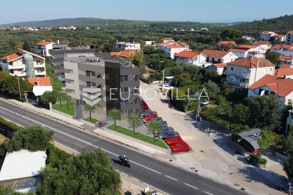 Condominium dans Sukošan, Zadarska županija 12577318