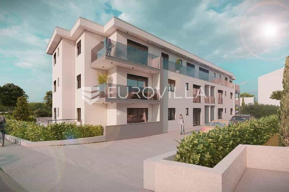 Condominium dans Pula, Istarska Zupanija 12577345