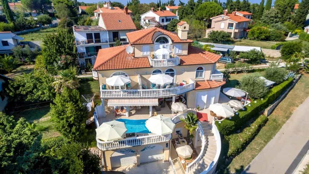 House in Premantura, Istria County 12577418
