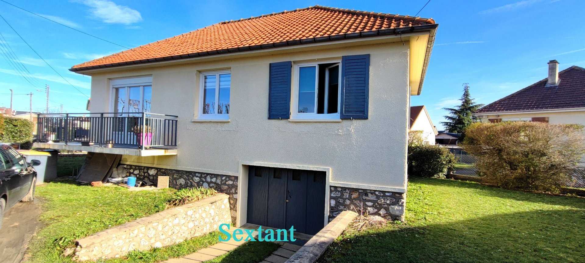 House in Saint-Pierre-les-Elbeuf, Normandie 12577600