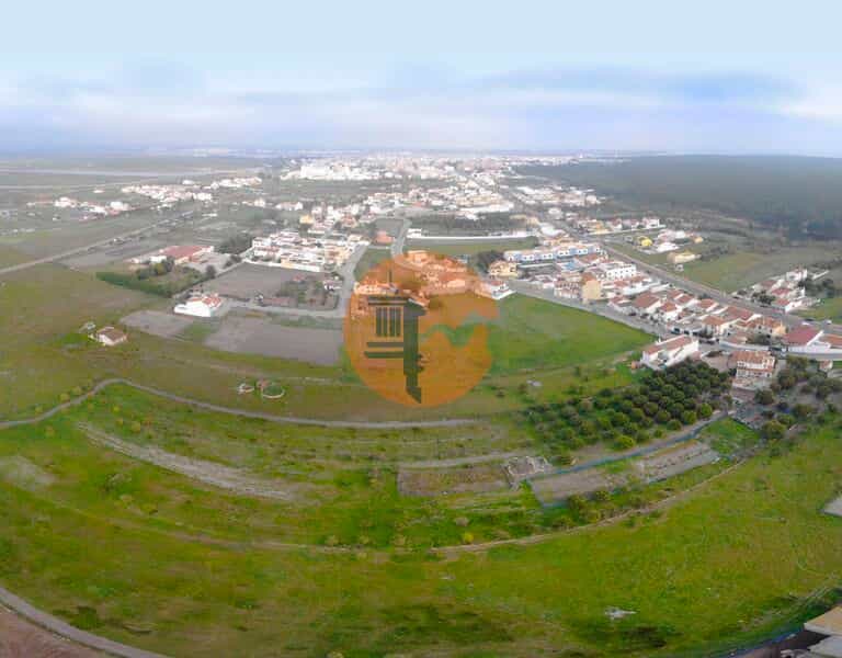 土地 在 Vila Real de Santo António, Faro District 12579821