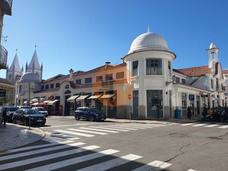 Condominium in Lisbon, Lisboa 12580023