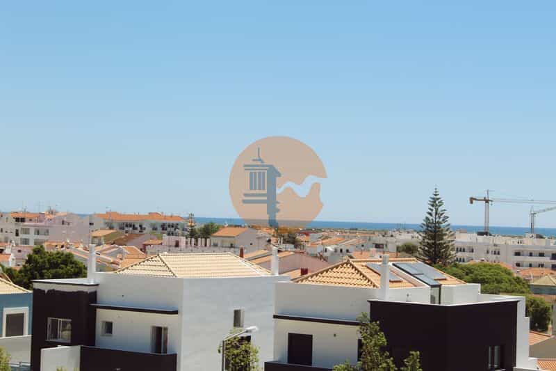 Condominium in Tavira, Faro 12580291
