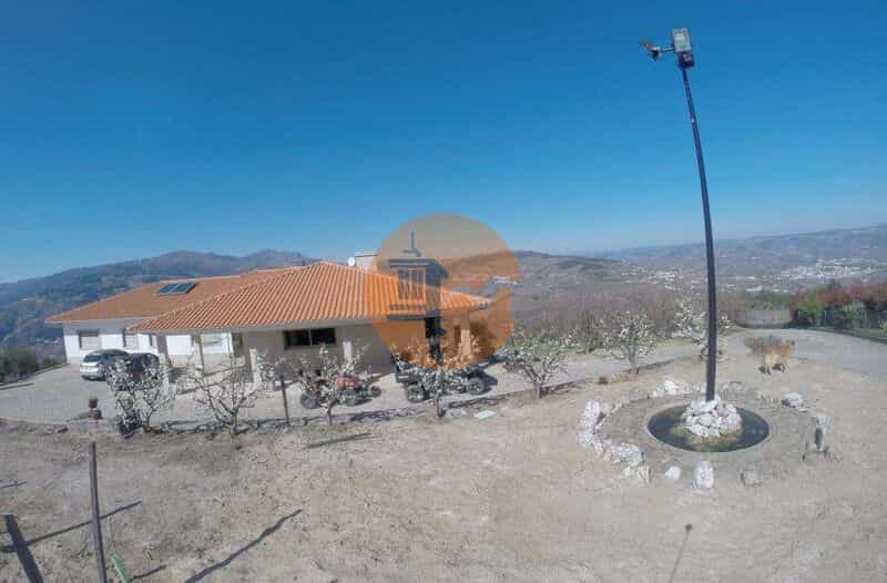House in Arneiros, Viseu 12580324