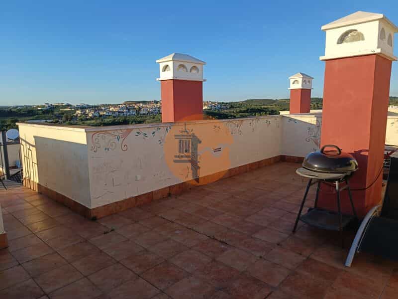 Condominium in Ayamonte, Andalusia 12580418
