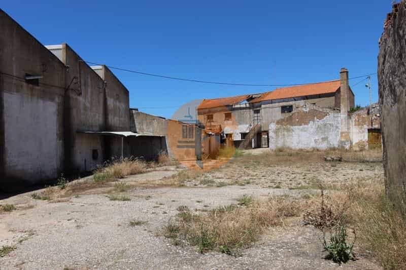 Промислові в São Brás de Alportel, Faro District 12580427