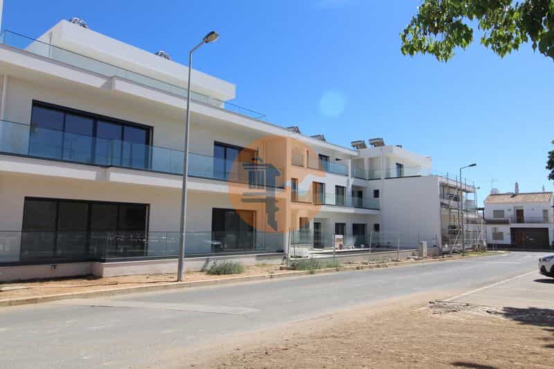 Condominium in Tavira, Faro 12580543