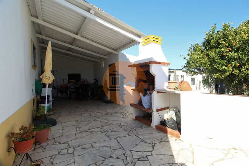 房子 在 Vila Real de Santo António, Faro District 12580779