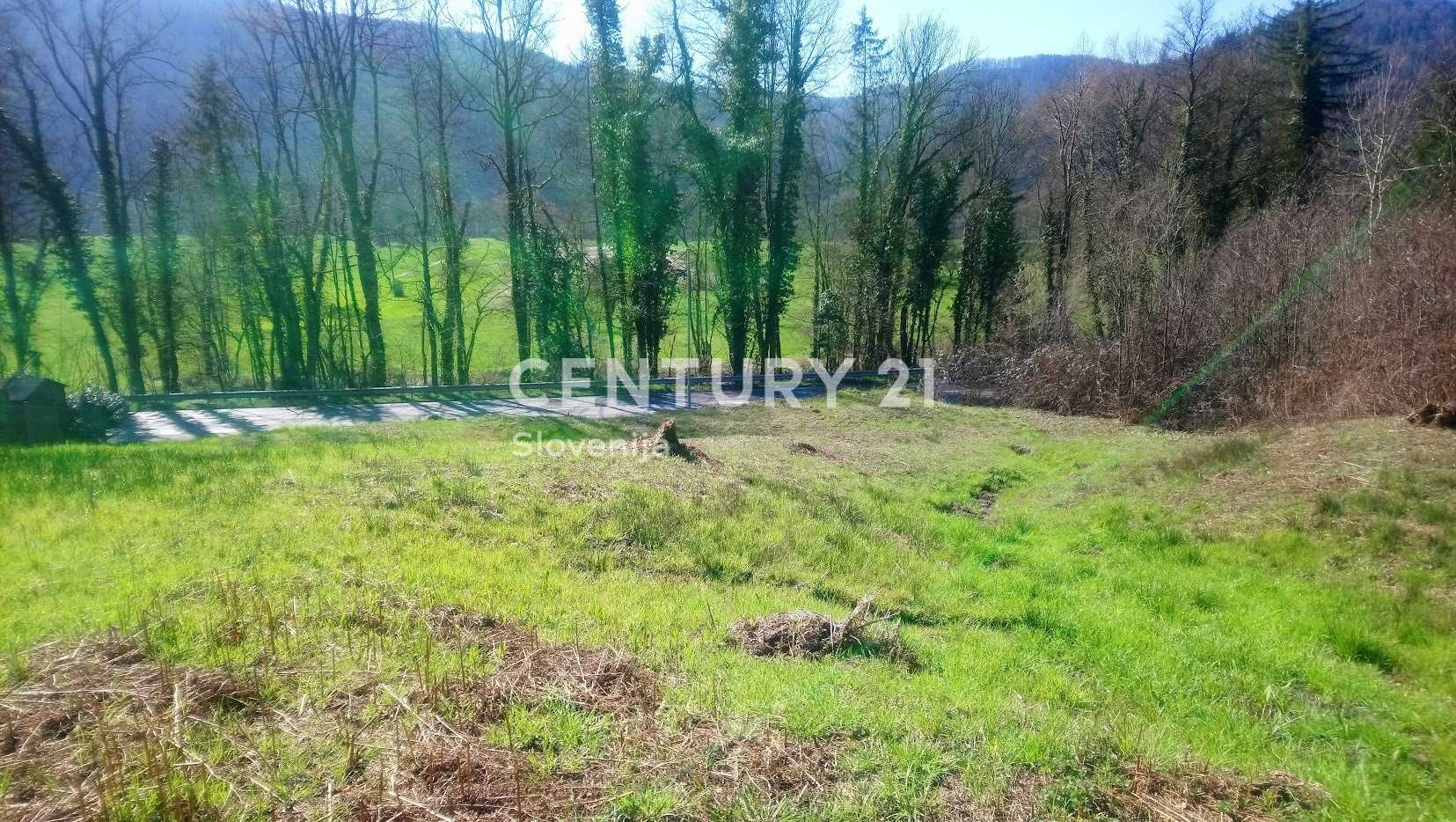 Land in Senozeti, Dol pri Ljubljani 12580881