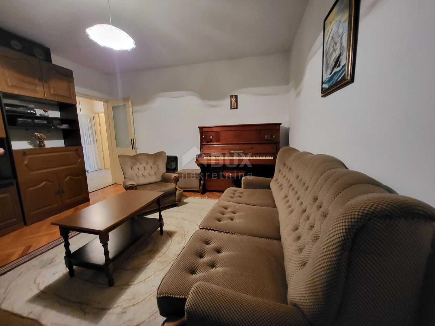 公寓 在 Obrovac, Zadar County 12581564