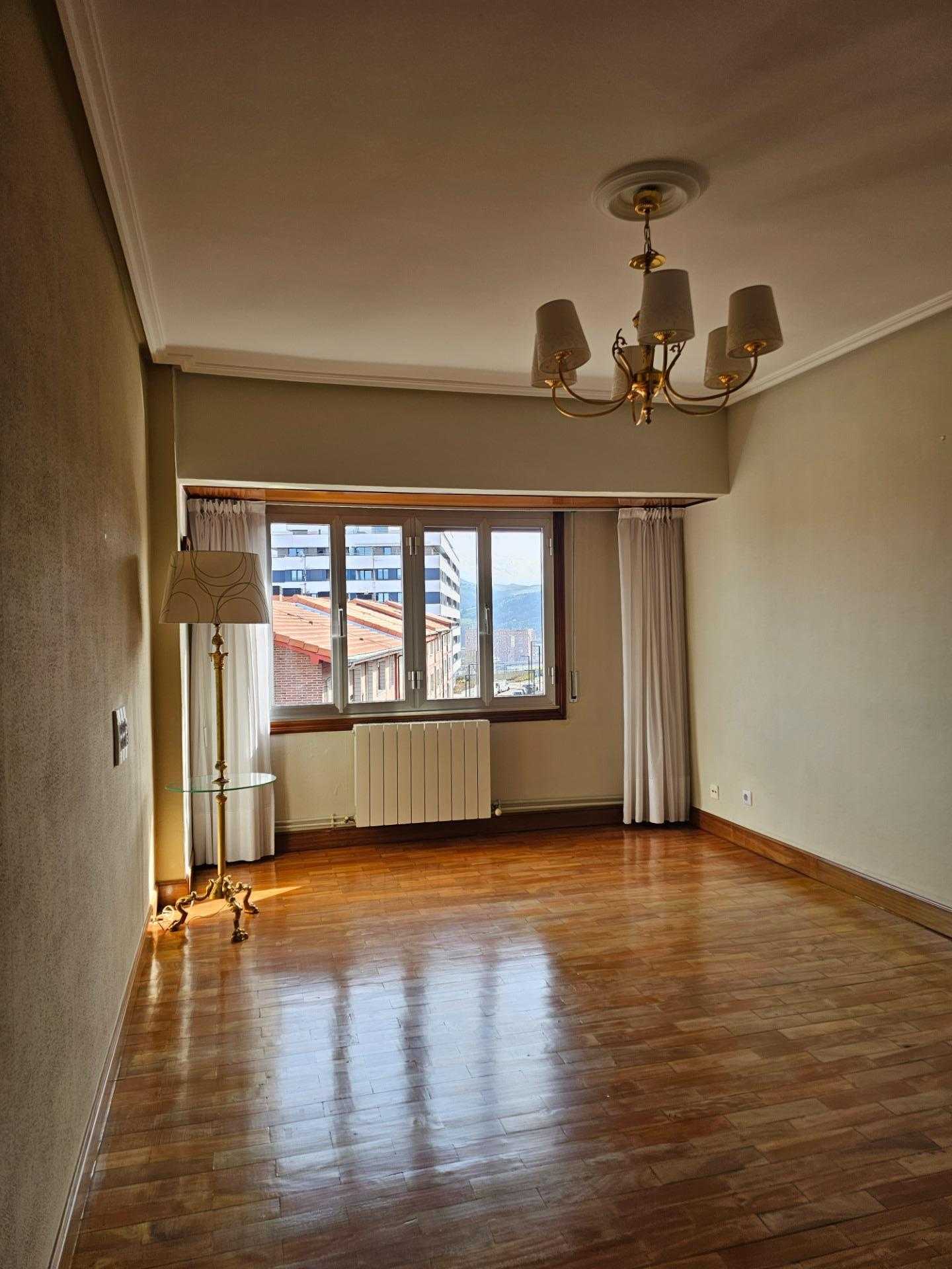 公寓 在 Sestao, Basque Country 12581652