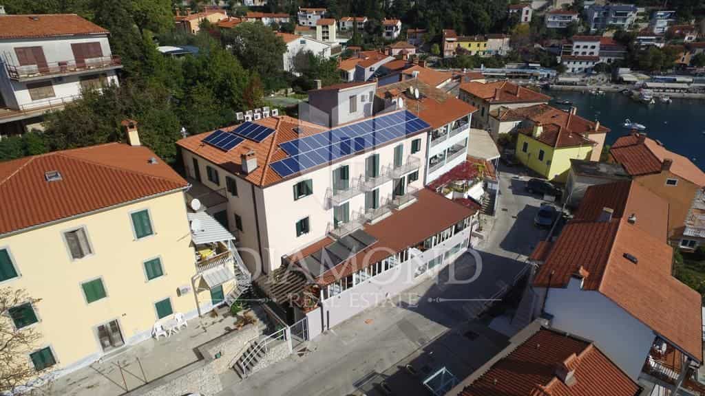 Kontor i Rabac, Istria County 12583194