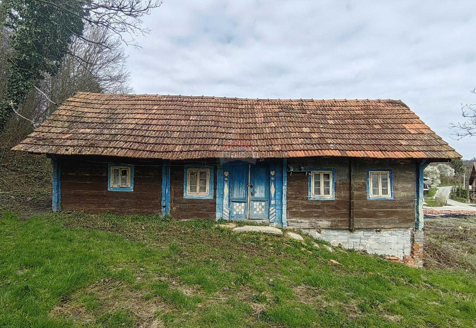 房子 在 Strmec, Krapinsko-zagorska županija 12583560