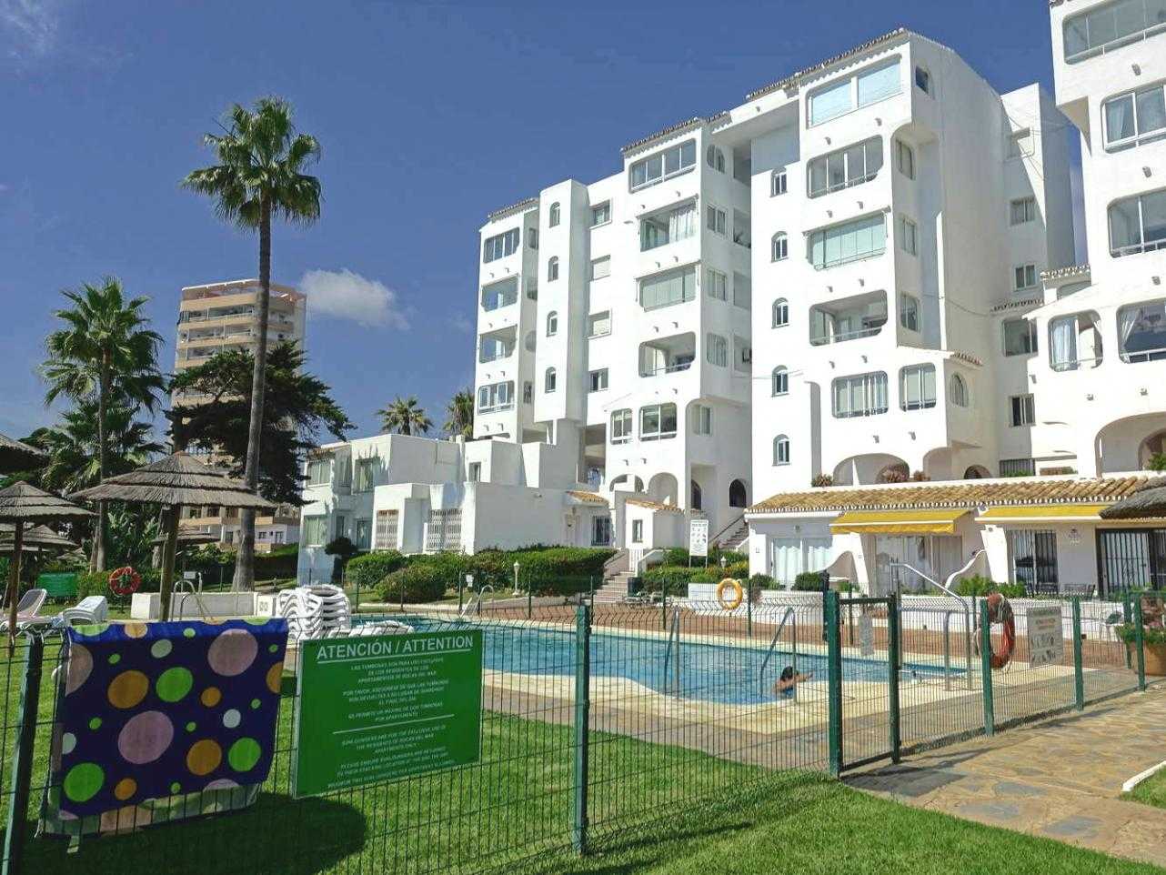 Condominium dans Fuengirola, Andalousie 12583590