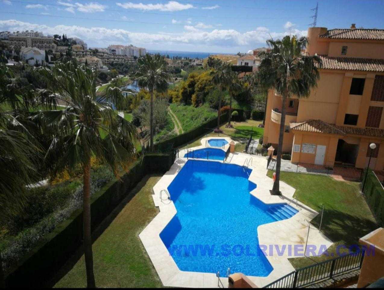 Condominium in Fuengirola, Andalusia 12583594