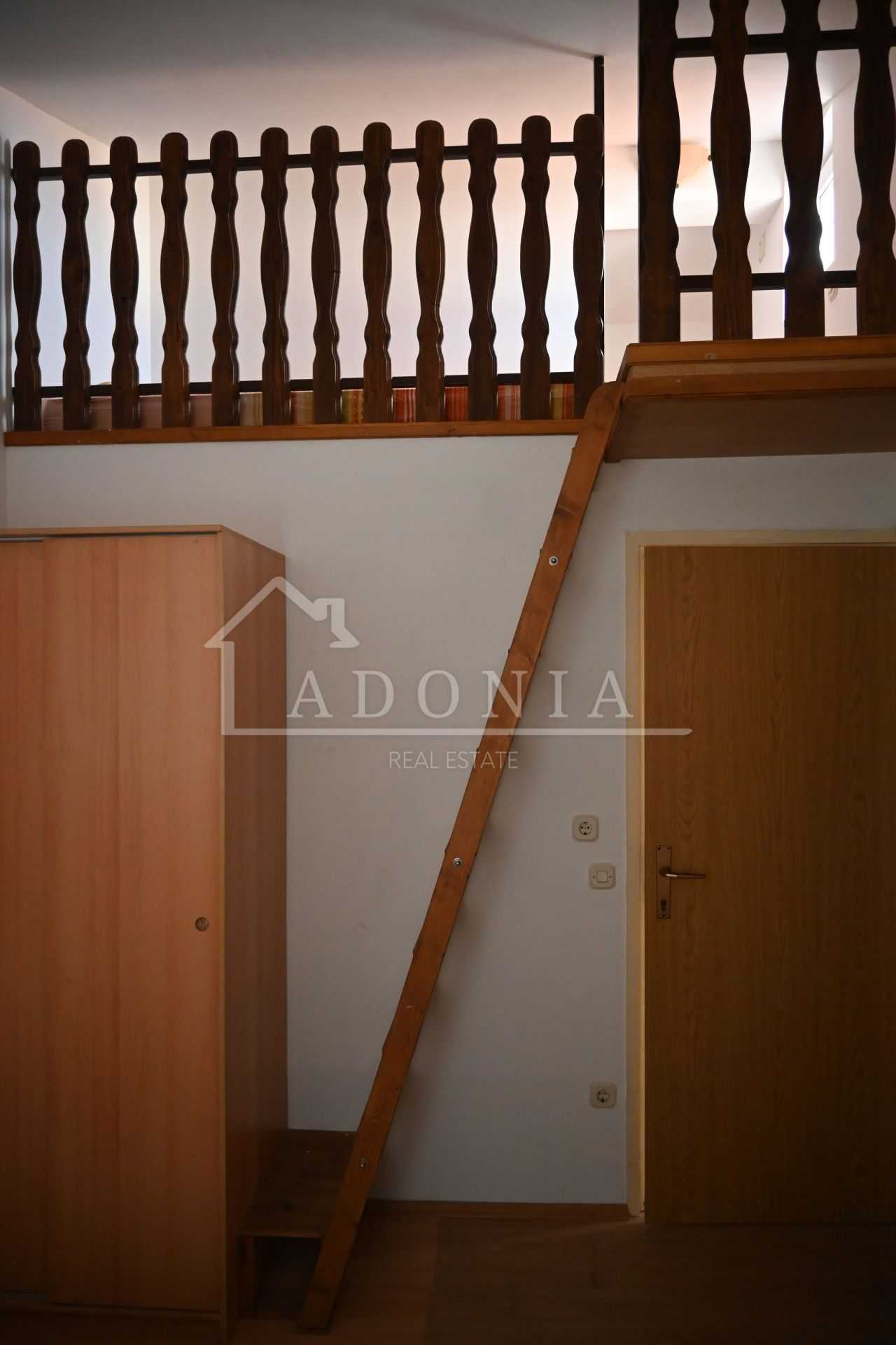 公寓 在 Vodice, Šibensko-kninska županija 12583649