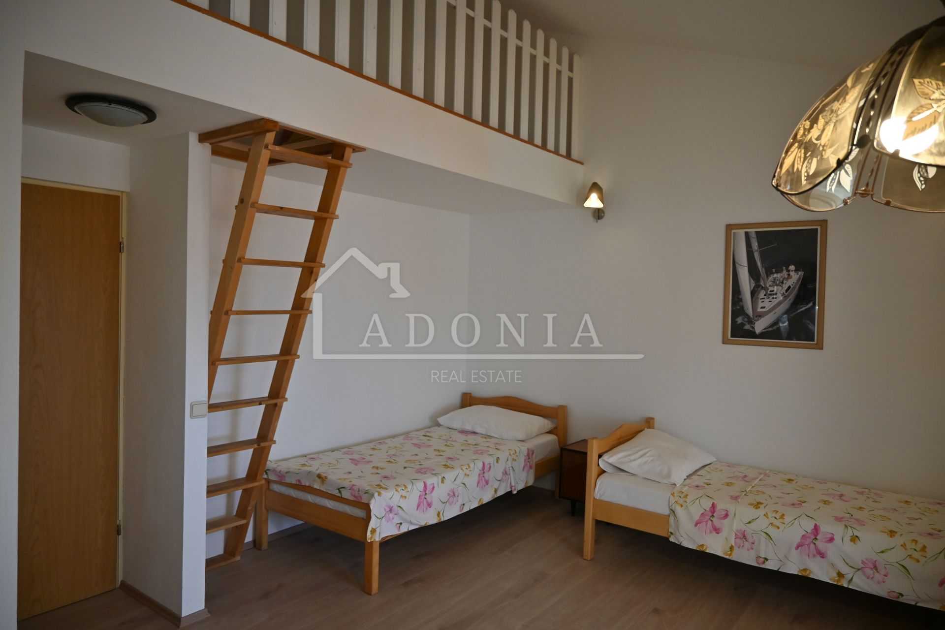 Квартира в Vodice, Šibensko-kninska županija 12583649