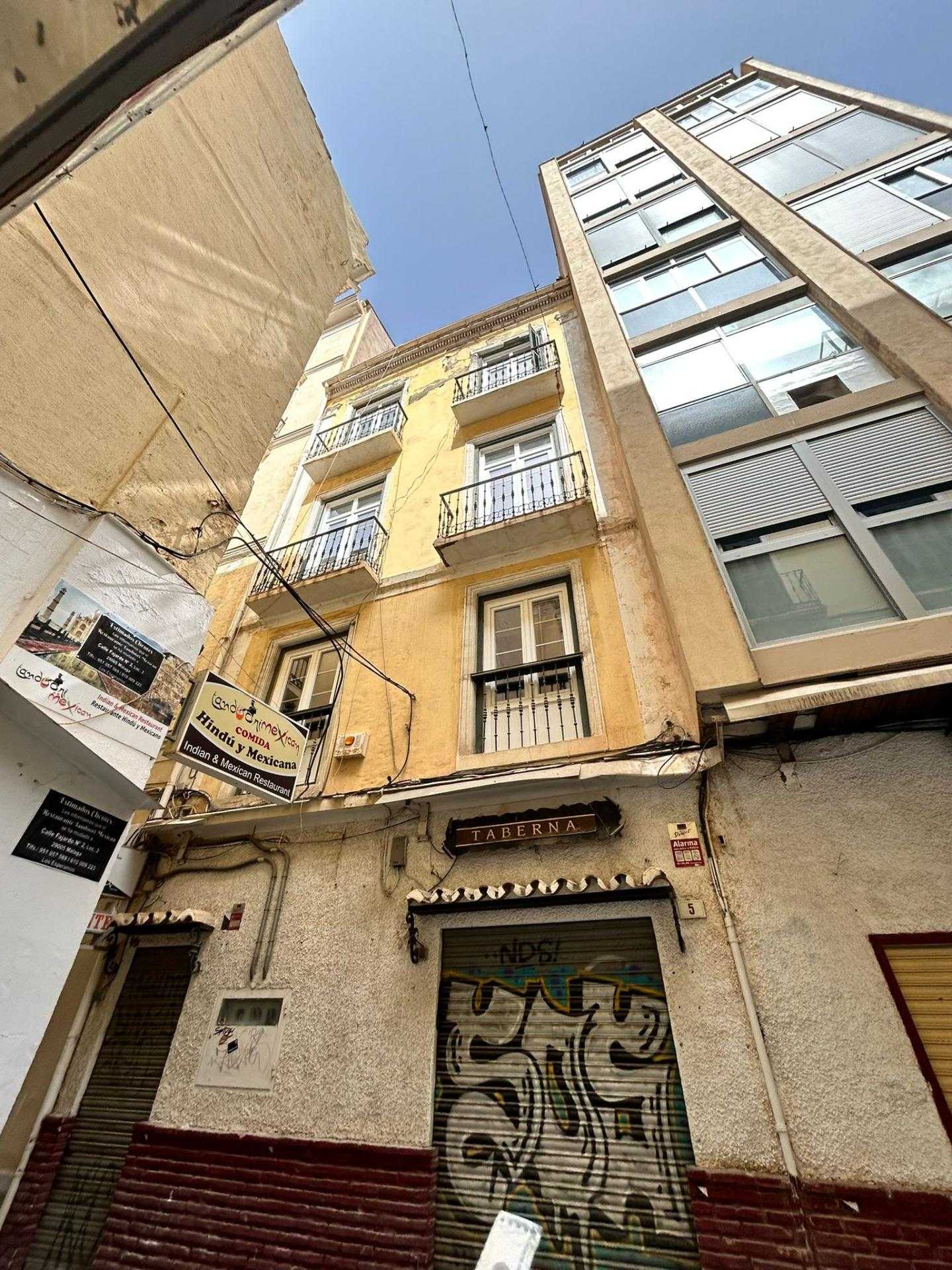 Perindustrian dalam Malaga, Andalusia 12583823
