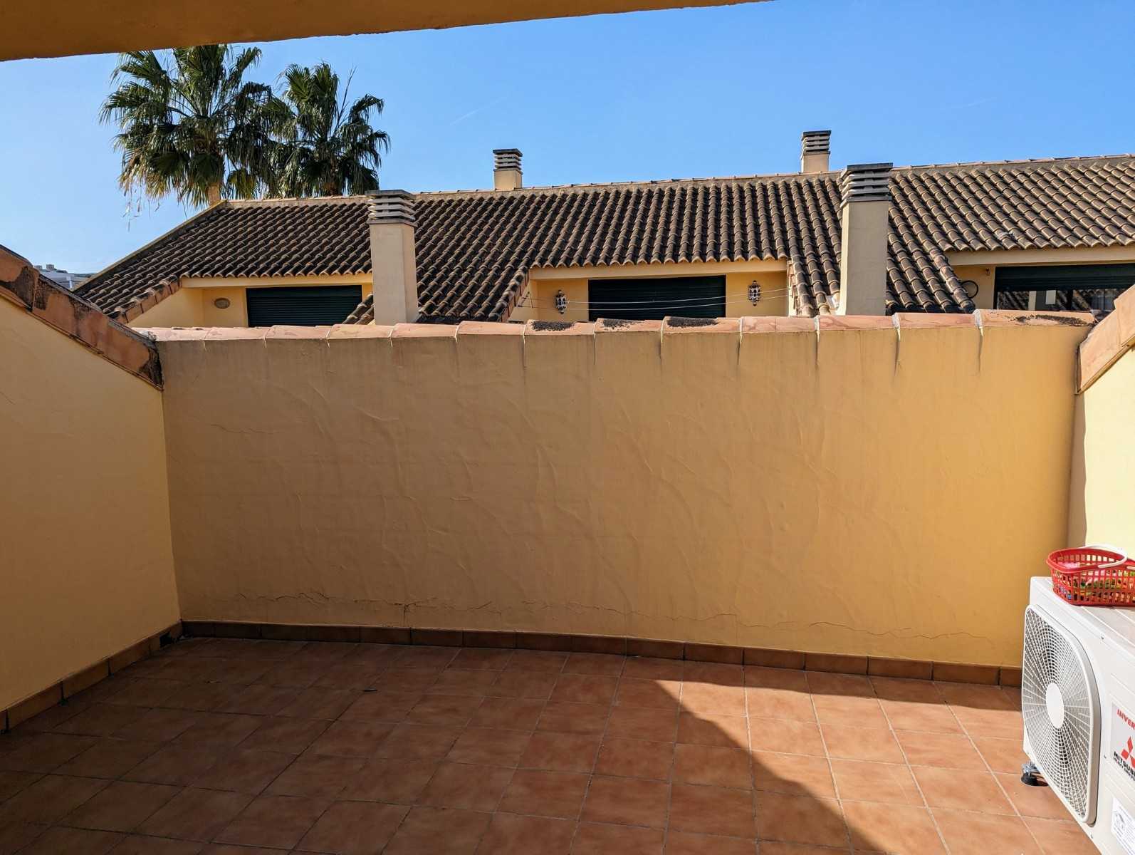 Useita taloja sisään Platja de l'Arenal, Comunidad Valenciana 12584355