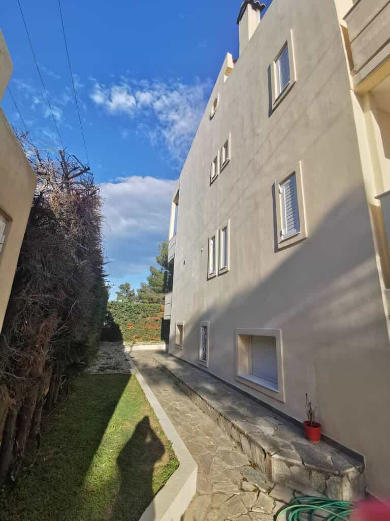 House in Dioni,  12584471