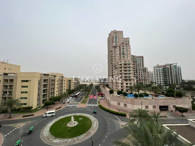 Residential in Dubai, Dubai 12584872