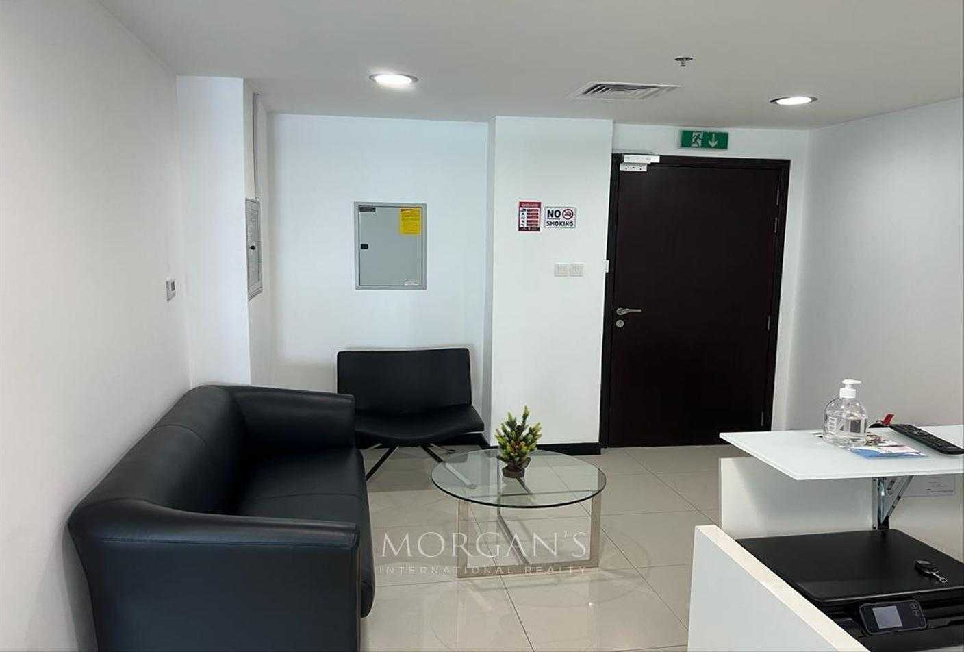 مكتب. مقر. مركز في Dubai, Dubai 12585197