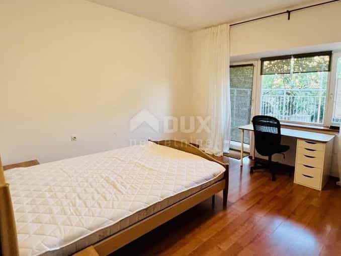 公寓 在 Rijeka, Primorsko-goranska županija 12585307