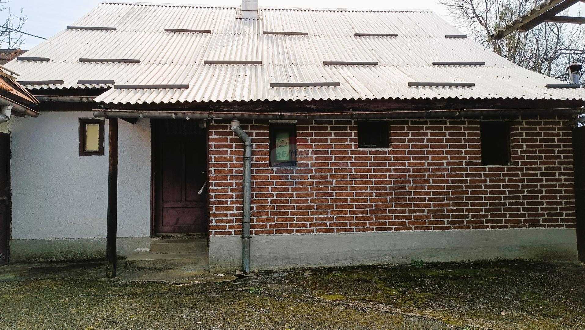 房子 在 Josipdol, Karlovačka županija 12585845