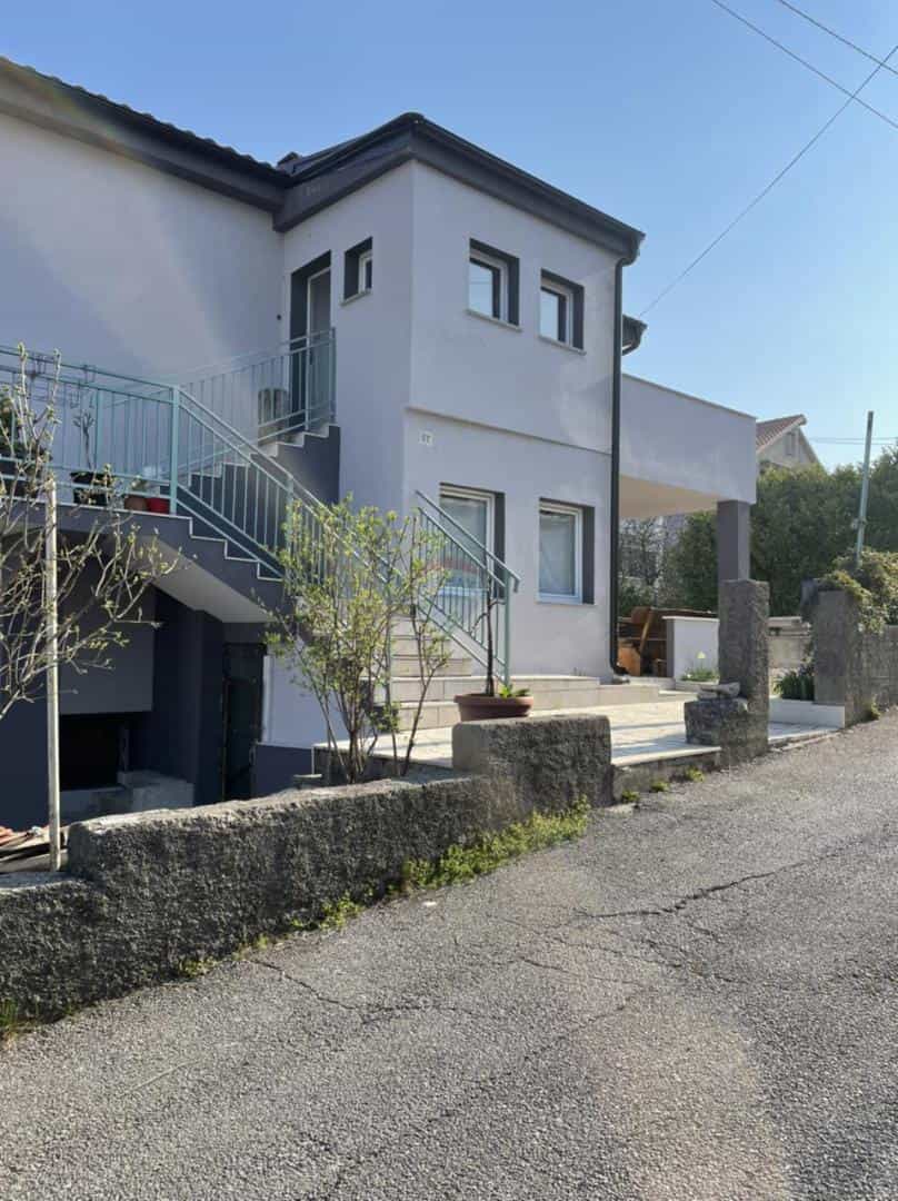 House in Marinići, Primorsko-goranska županija 12589957
