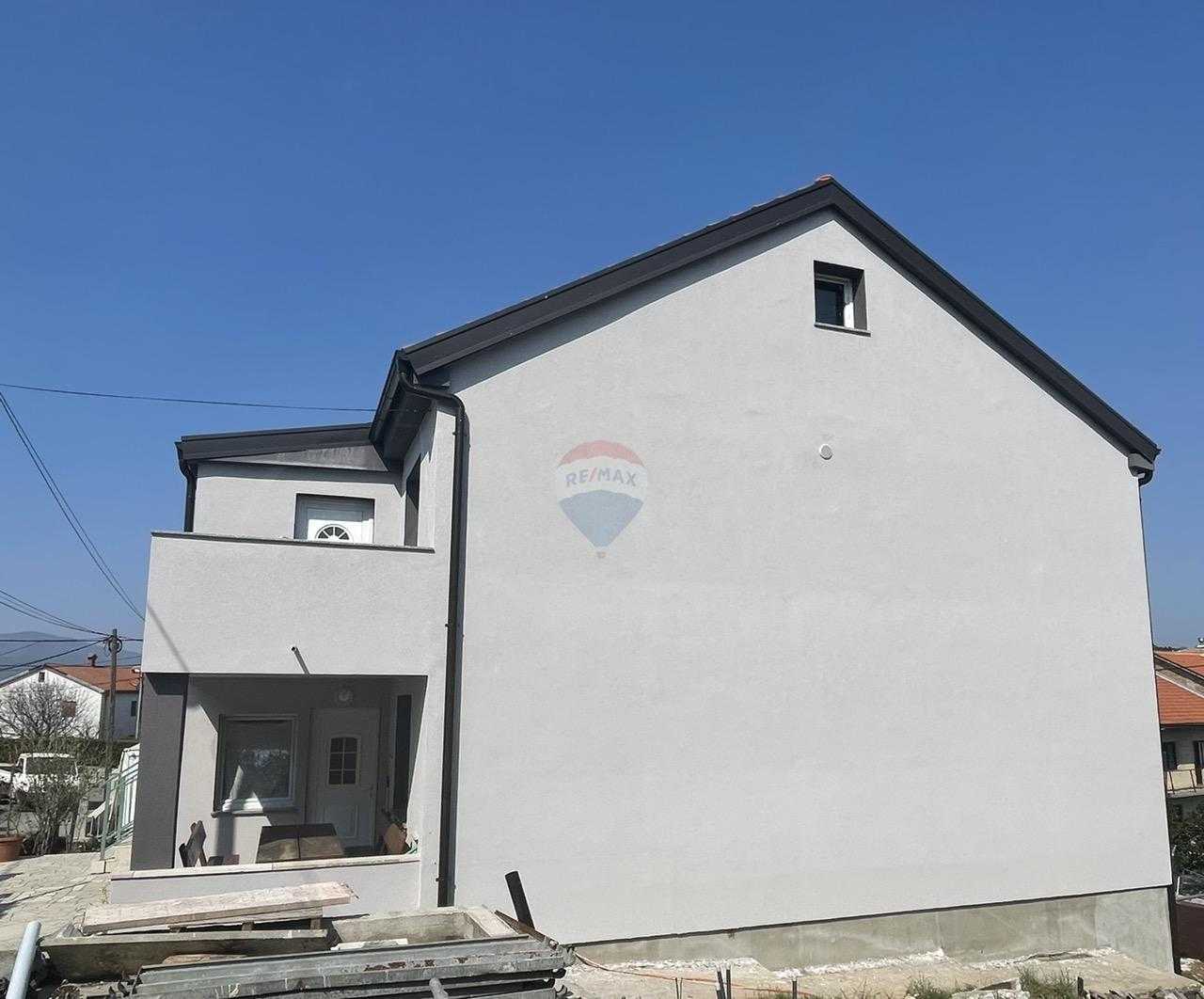 rumah dalam Marinici, Primorsko-Goranska Zupanija 12589957