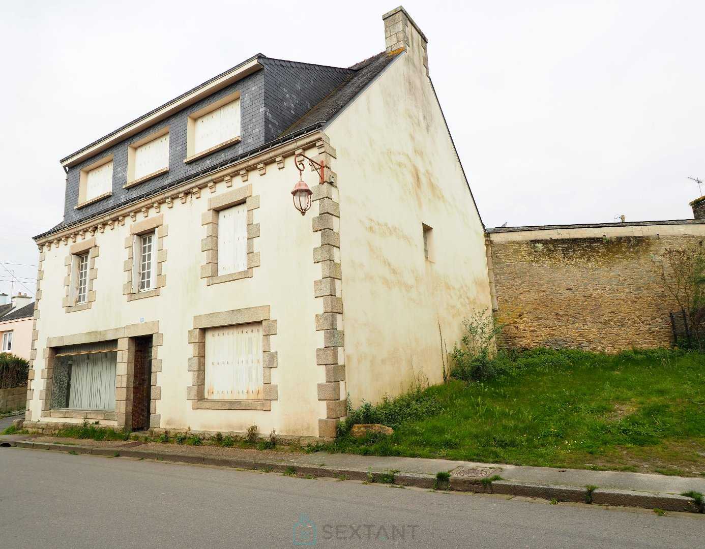 rumah dalam Plumeliau, Bretagne 12590366