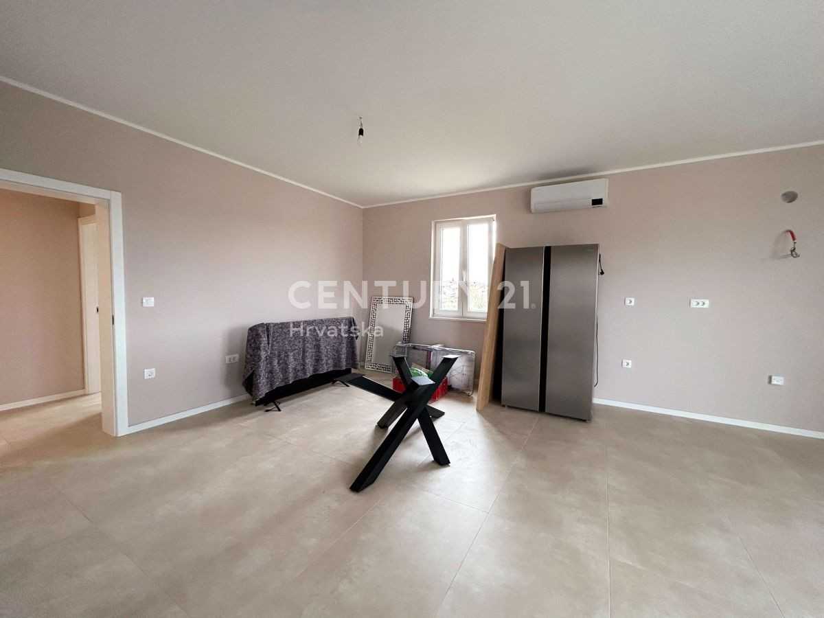 Condominium in Poreč, Istria County 12591227