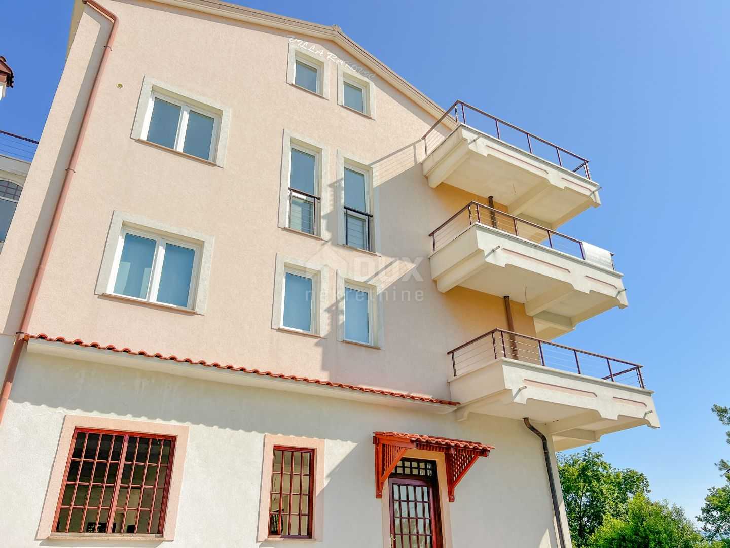 Condominium in Lovran, Primorsko-Goranska Zupanija 12591264