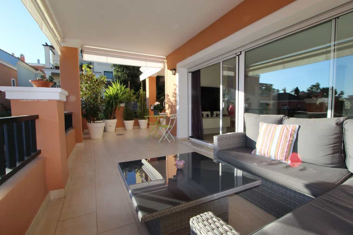 Несколько домов в Marbella, Andalucía 12591300