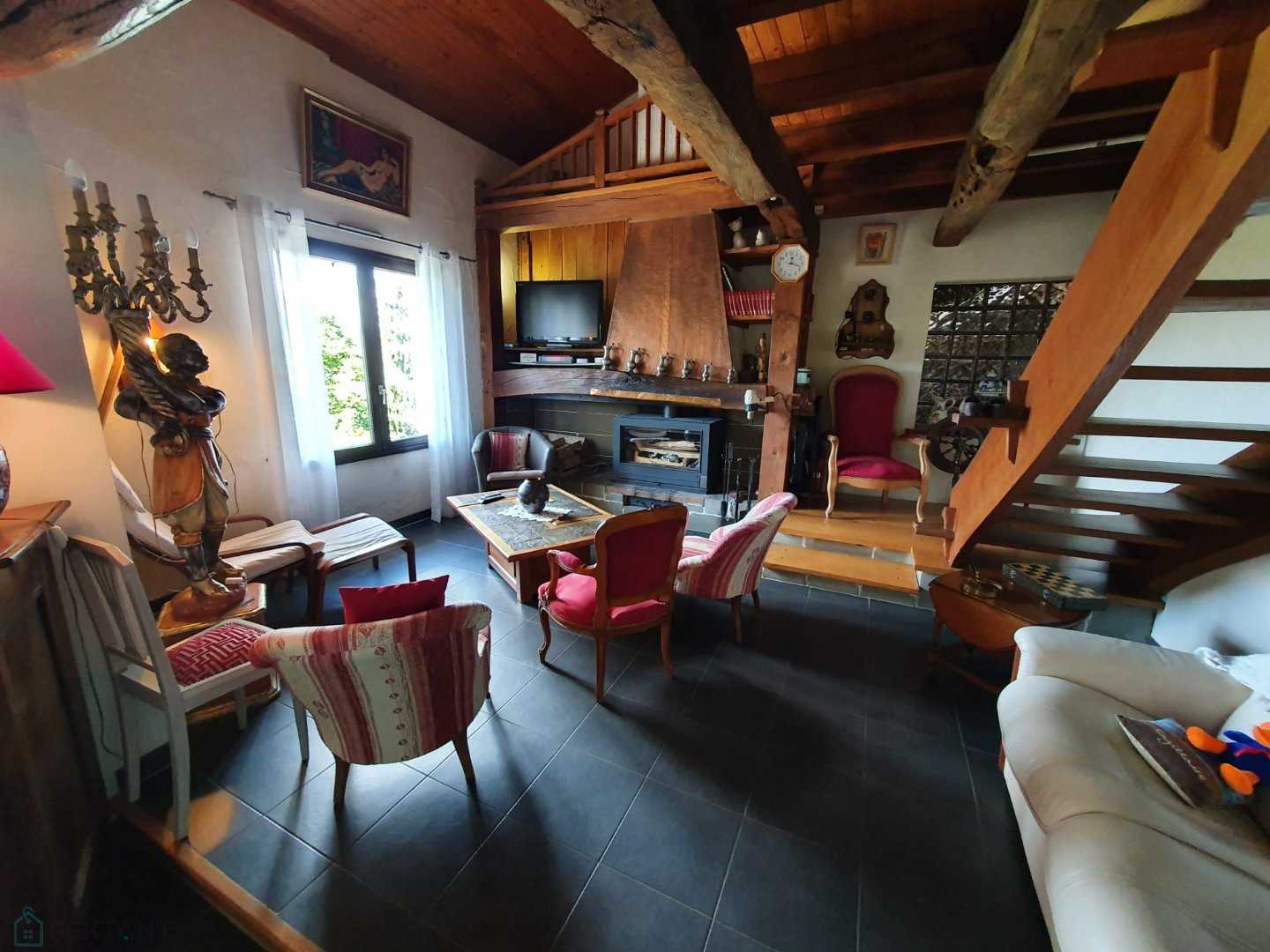 Casa nel Clarafond-Arcine, Auvergne-Rhône-Alpes 12591651