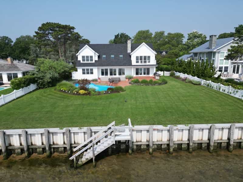 Huis in East Quogue, New York 12592456