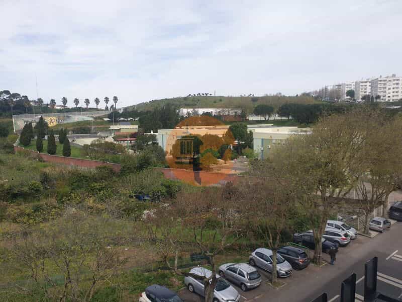 Condominium in A da Beja, Lissabon 12592460