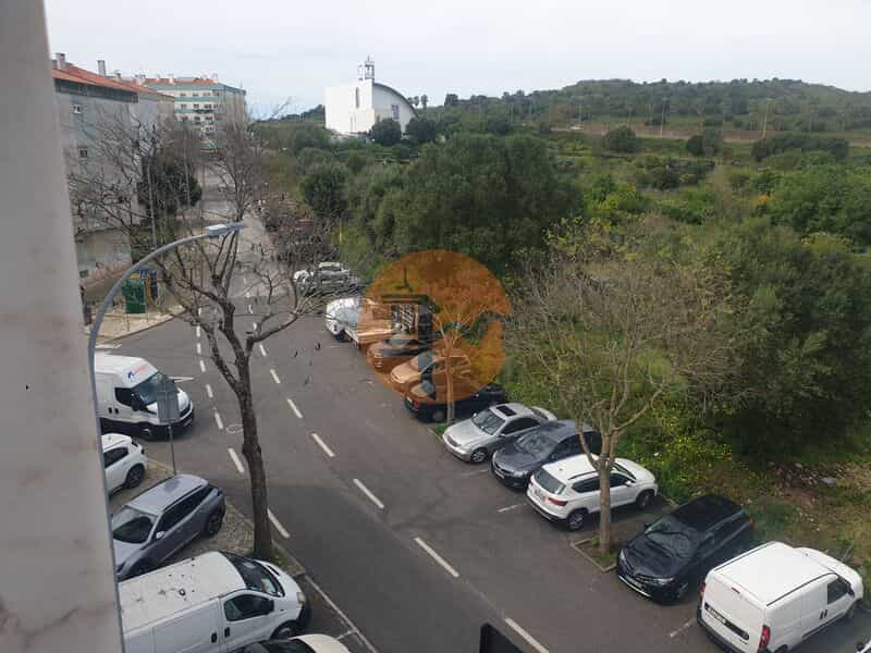 Eigentumswohnung im A da Beja, Lissabon 12592460