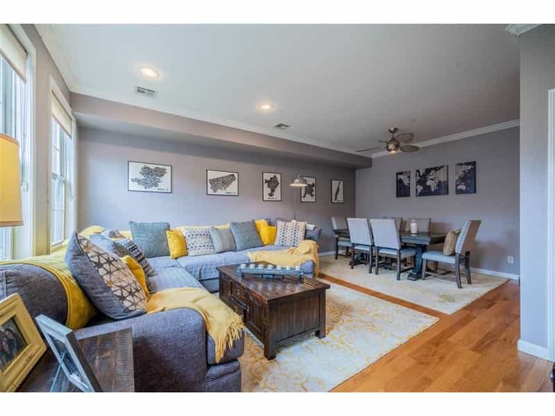 Residential in Jersey City, New Jersey 12593013