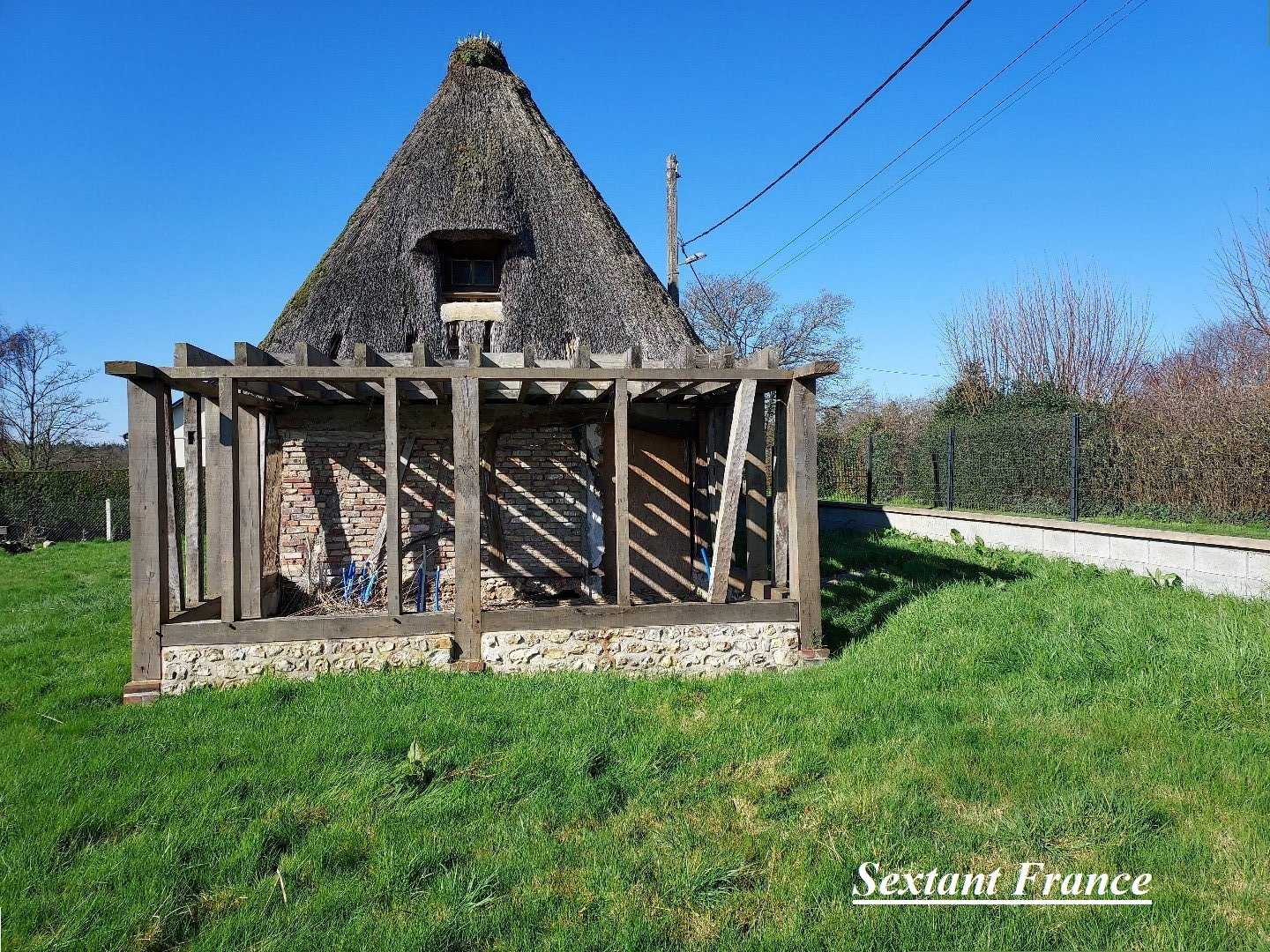 casa en Saint-Paul-de-Fourques, Normandy 12593272