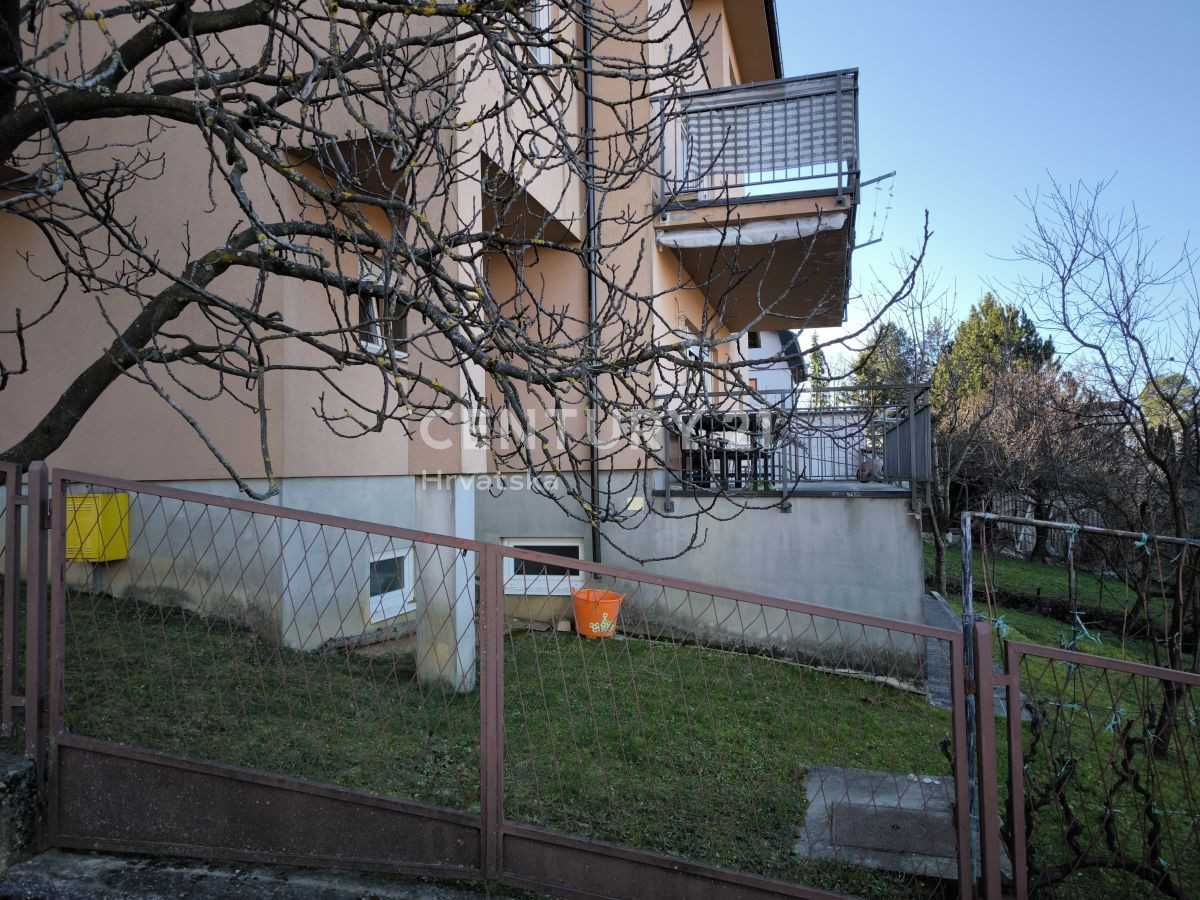 жилой дом в Биеник, Загреб, Град 12594150
