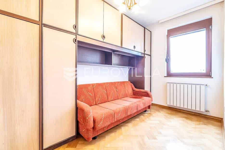 Condominium in Jankomir, Zagreb, Grad 12594787
