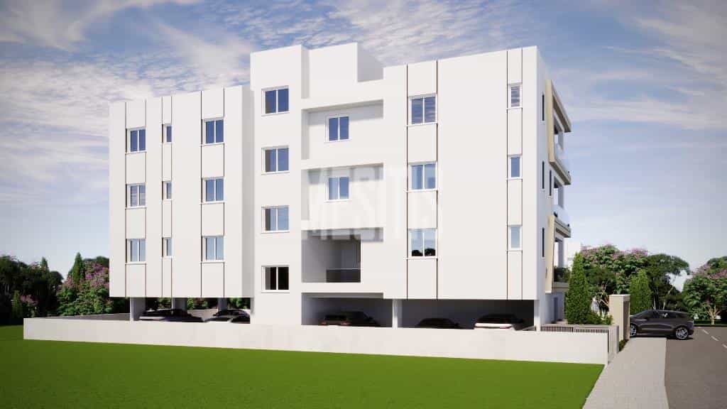 Condominium dans Aradippou, Larnaca 12594941